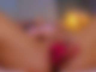 AmedeeaBanks's Live Sex Cam Show