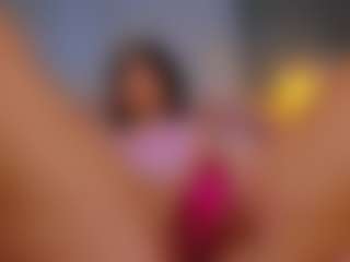AmedeeaBanks's Live Sex Cam Show