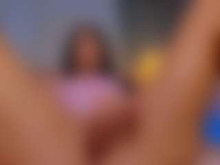 AmedeeaBanks's Live Sex Cam Show