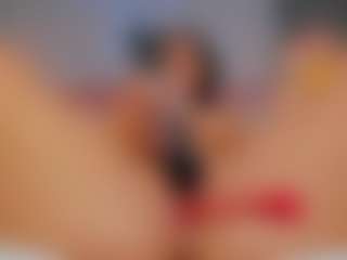 Live cam show with AmedeeaBanks - Long Hair on CamwithHer