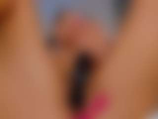 AmedeeaBanks's Live Sex Cam Show