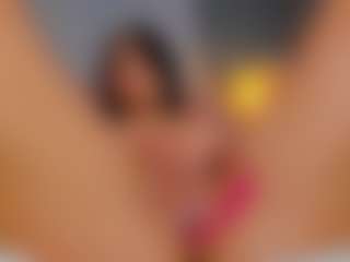 Live cam show with AmedeeaBanks - White Curvy on Camsoda | romania