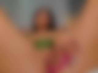 AmedeeaBanks's Live Sex Cam Show