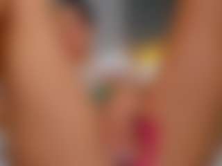 AmedeeaBanks's Live Sex Cam Show