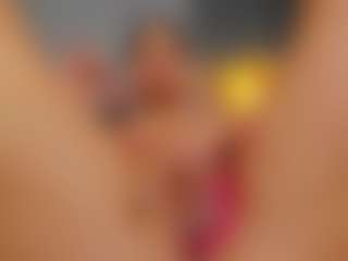 AmedeeaBanks's Live Sex Cam Show