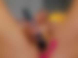 AmedeeaBanks's Live Sex Cam Show