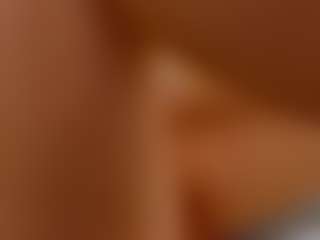AmedeeaBanks's Live Sex Cam Show