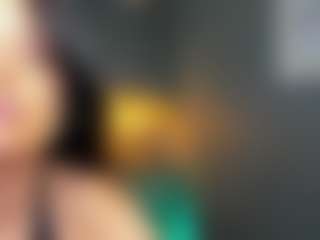 AmedeeaBanks's Live Sex Cam Show