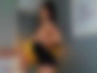Live cam show with AmedeeaBanks - Deepthroat on Camsoda