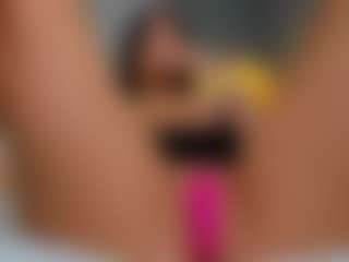 AmedeeaBanks's Live Sex Cam Show