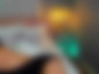 AmedeeaBanks's Live Sex Cam Show