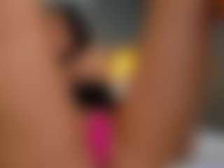 AmedeeaBanks's Live Sex Cam Show