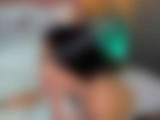 Live cam show with AmedeeaBanks - Public Curvy on Cam Slut