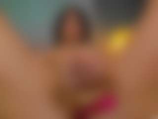 AmedeeaBanks's Live Sex Cam Show