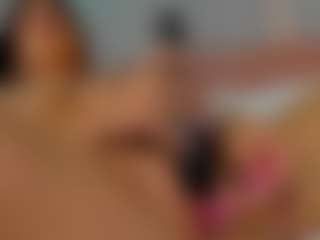 AmedeeaBanks's Live Sex Cam Show