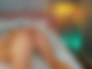 AmedeeaBanks's Live Sex Cam Show
