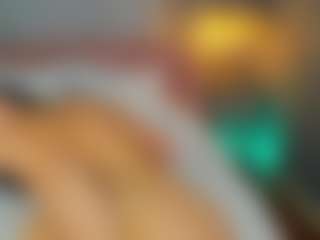 AmedeeaBanks's Live Sex Cam Show