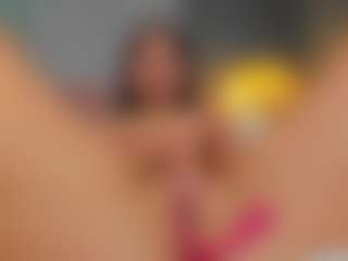 AmedeeaBanks's Live Sex Cam Show