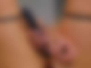 AmedeeaBanks's Live Sex Cam Show