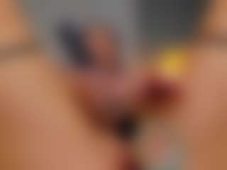 AmedeeaBanks's Live Sex Cam Show