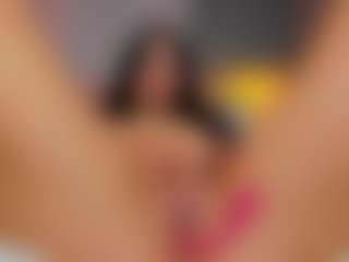 AmedeeaBanks's Live Sex Cam Show