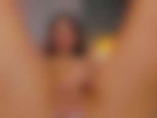 AmedeeaBanks's Live Sex Cam Show