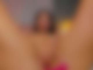 AmedeeaBanks's Live Sex Cam Show