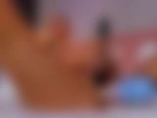 AmedeeaBanks's Live Sex Cam Show