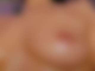 AmedeeaBanks's Live Sex Cam Show