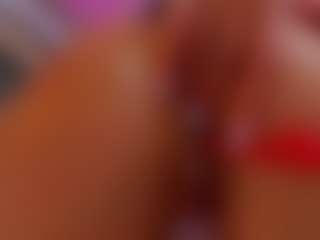 AmedeeaBanks's Live Sex Cam Show
