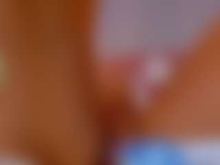 AmedeeaBanks's Live Sex Cam Show
