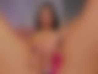 Live cam show with AmedeeaBanks - Fingers on Camsoda