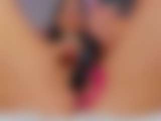 Live cam show with AmedeeaBanks - Flashing on TeamSkeetLive