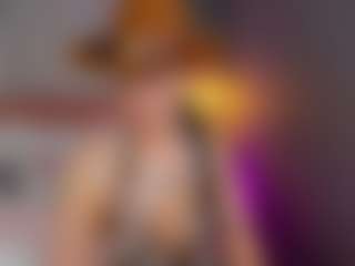 AmedeeaBanks's Live Sex Cam Show