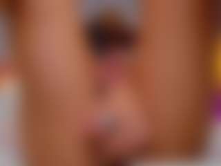 AmedeeaBanks's Live Sex Cam Show