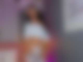 Live cam show with AmedeeaBanks - Public Lovense on Latina Girls