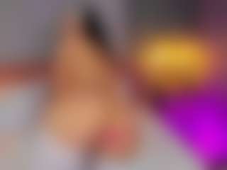 AmedeeaBanks's Live Sex Cam Show