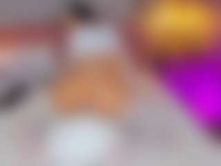 AmedeeaBanks's Live Sex Cam Show