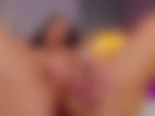 AmedeeaBanks's Live Sex Cam Show