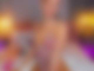 Live cam show with AmedeeaBanks - Squirt on Camsoda