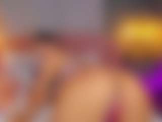 Live cam show with AmedeeaBanks - College Curvy on WildCum