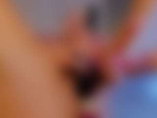 AmedeeaBanks's Live Sex Cam Show
