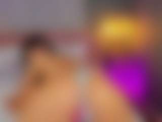 AmedeeaBanks's Live Sex Cam Show