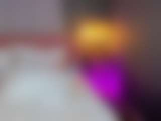 AmedeeaBanks's Live Sex Cam Show