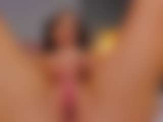 AmedeeaBanks's Live Sex Cam Show