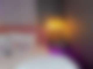 AmedeeaBanks's Live Sex Cam Show