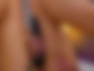 AmedeeaBanks's Live Sex Cam Show