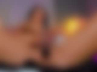 AmedeeaBanks's Live Sex Cam Show