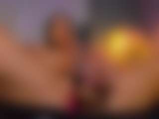 Live cam show with AmedeeaBanks - Fingers on Fling VIP Chat