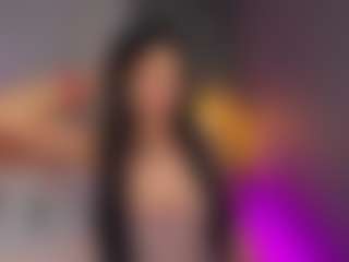 Live cam show with AmedeeaBanks - Amateur Curvy on StripNow